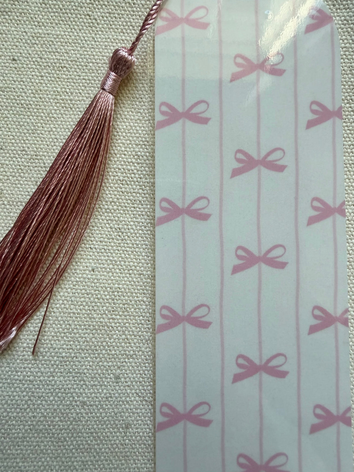 Pretty in Pink Bows Acrylic Bookmark — Bookstore Seconds